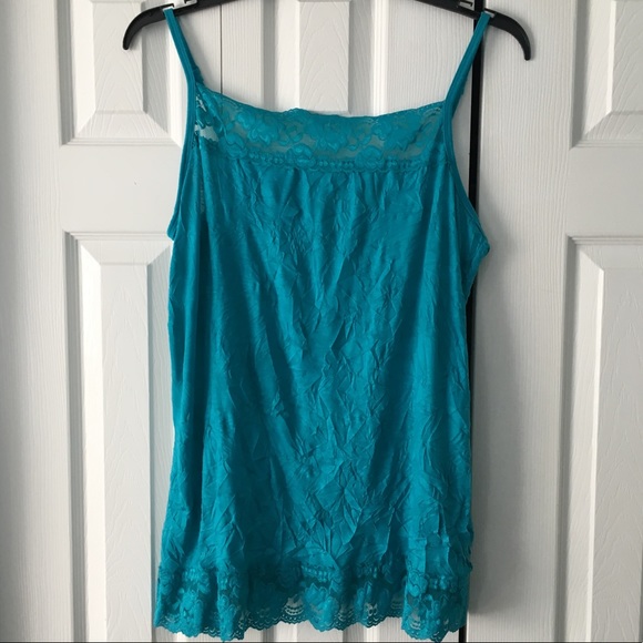 Maurice’s Turquoise Crinkled Tank size 2 (20/22) - Picture 1 of 8